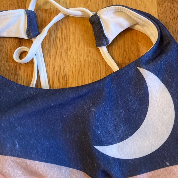 W's Sports bra - Picture 2 of 6